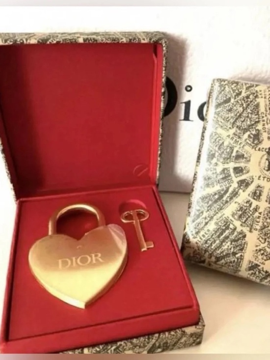 Dior Accessories - Dior Gold Heart Lock & Key